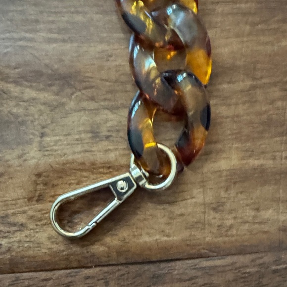 Tortoiseshell Chain Strap - Picture 4 of 5